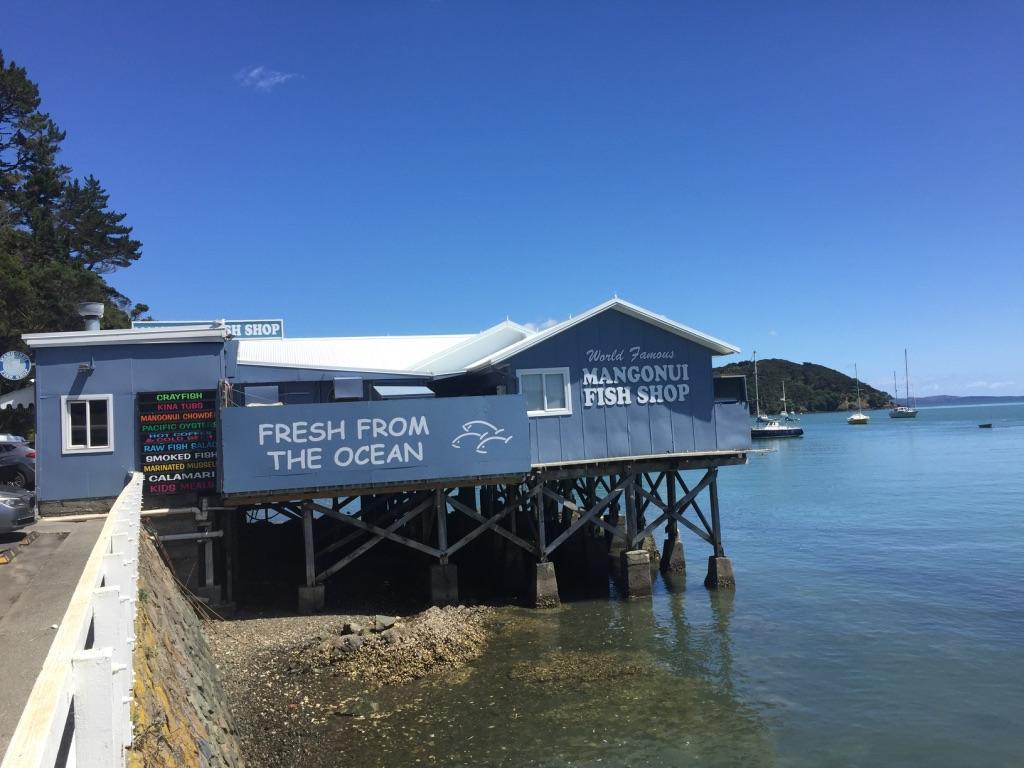 By The Bay Beachfront Apartments Mangonui Zimmer foto